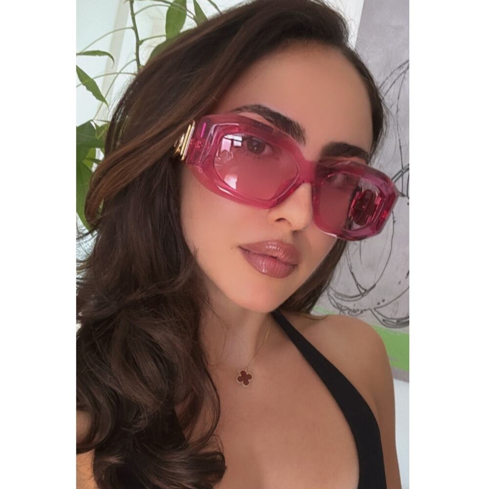 NEW Versace VE4425U Thick Rim Sunglasses in Transparent Pink